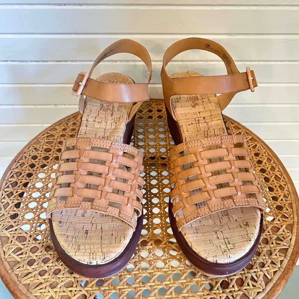 Korks tan leather wedge sandal with buckle size 9.5 never worn